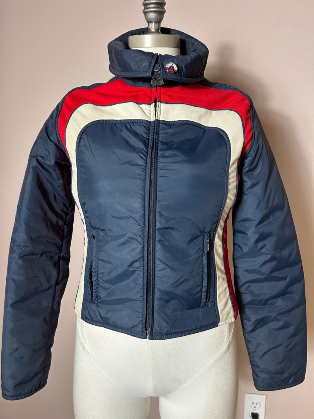 VTG Roffe Navy Puffer Jacket with Red & Cream Panels ski wear ski jacket USA S